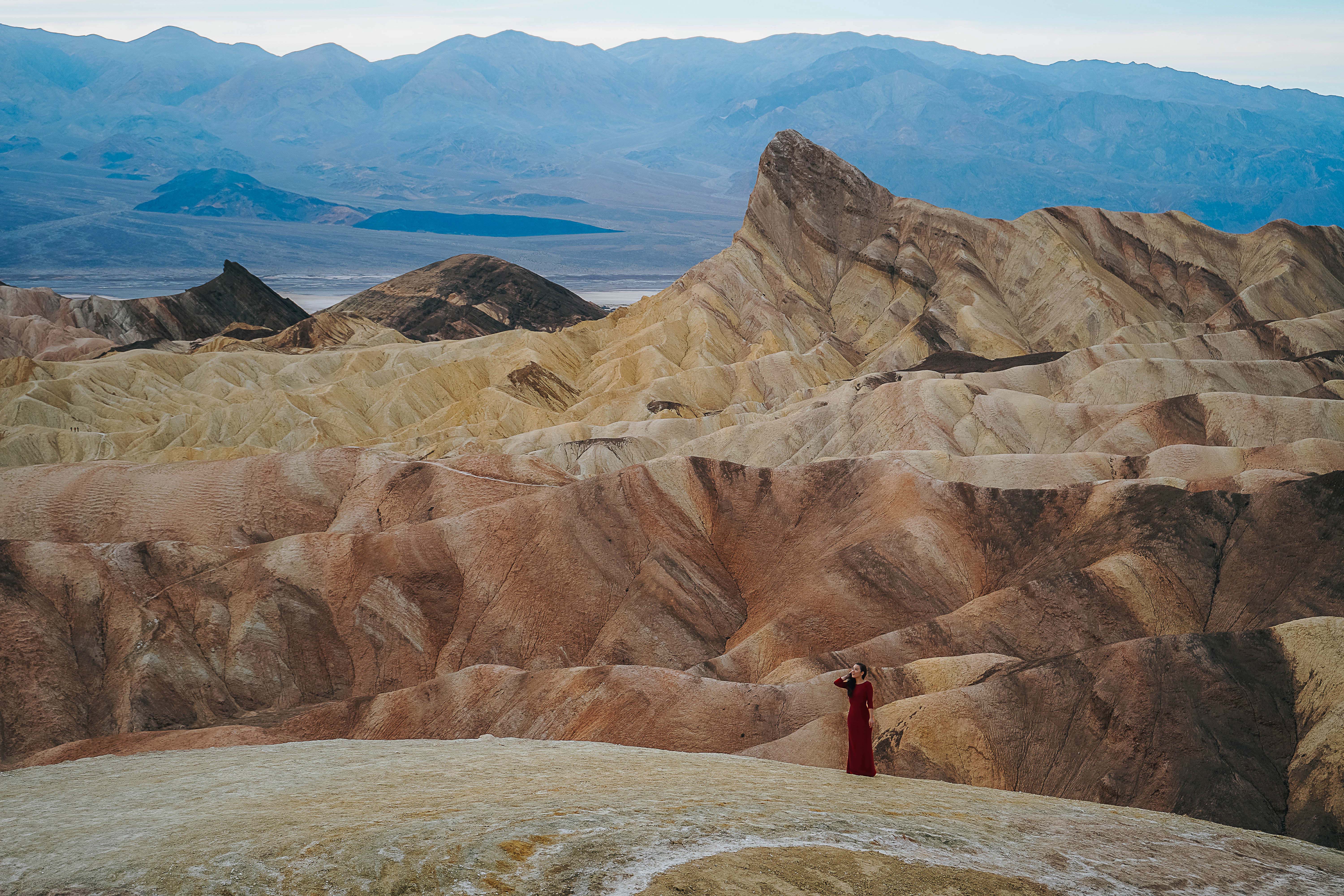 death-valley-national-park-zabriskie-point-california-usa