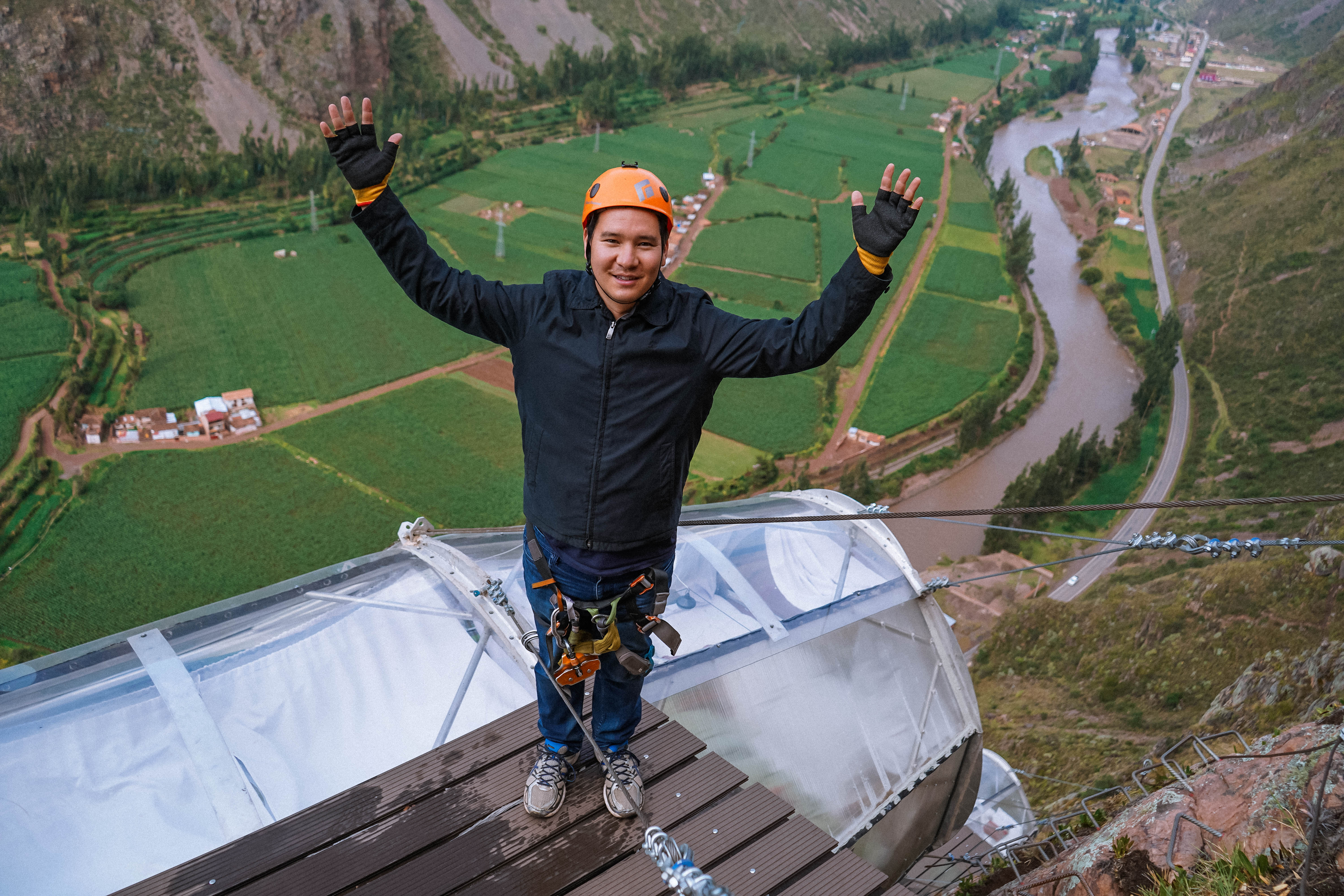 skylodge-adventure-suites-view-of-river-from-pod-peru